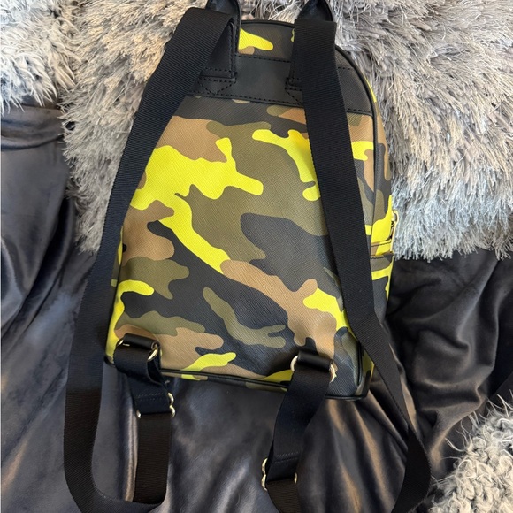 Michael Kors Camouflage Men Backpack - Picture 4 of 8